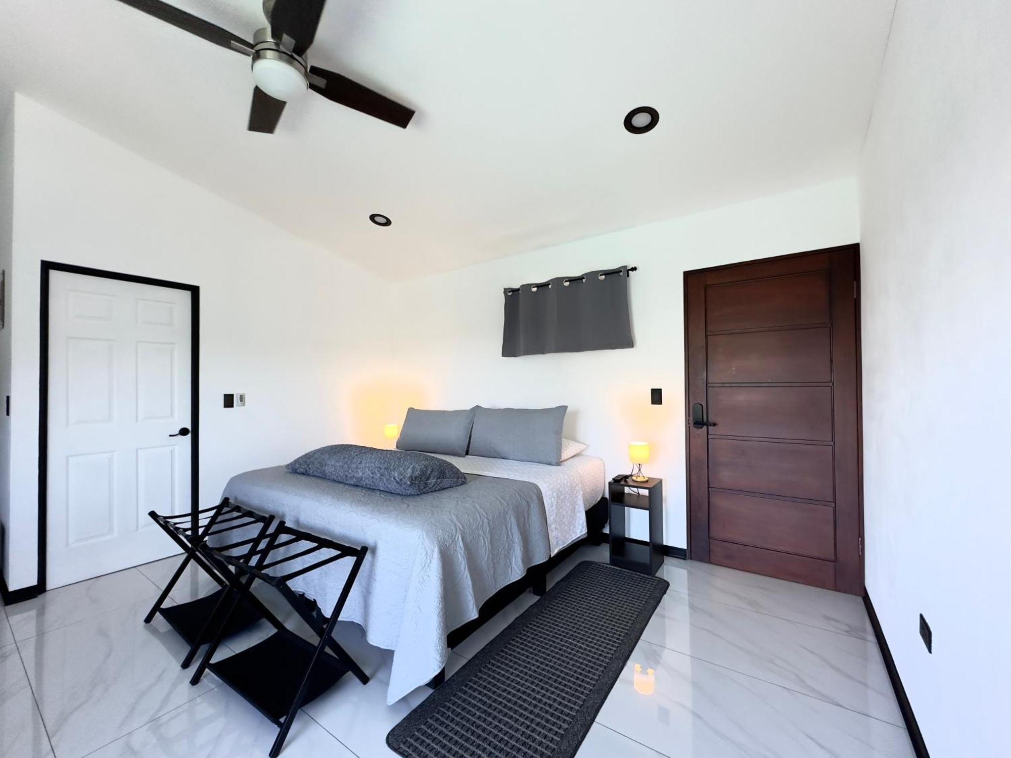 Black & White Apartments Monteverde Exterior foto